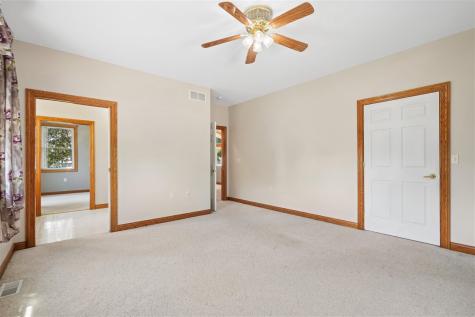 1253 Hillview Court NE Swisher IA 52338