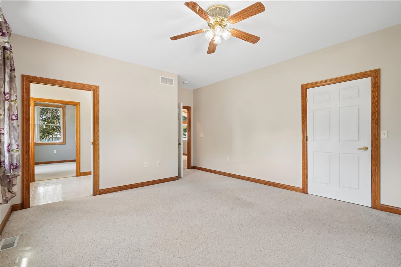 1253 Hillview Court NE Swisher IA 52338