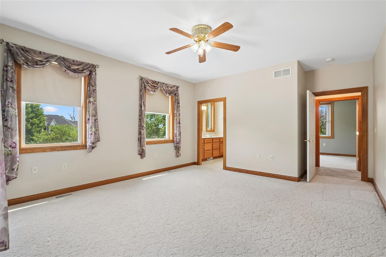 1253 Hillview Court NE Swisher IA 52338