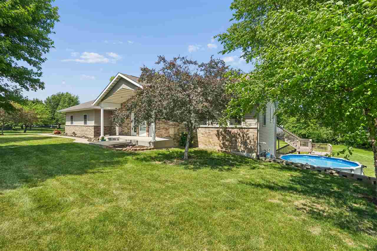 1253 Hillview Court NE Swisher IA 52338