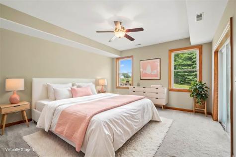 1253 Hillview Court NE Swisher IA 52338