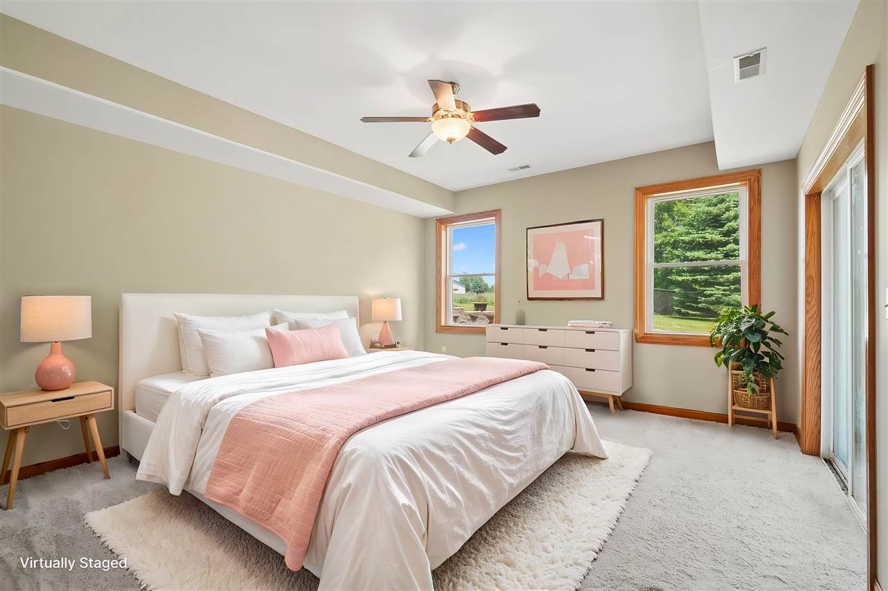 1253 Hillview Court NE Swisher IA 52338
