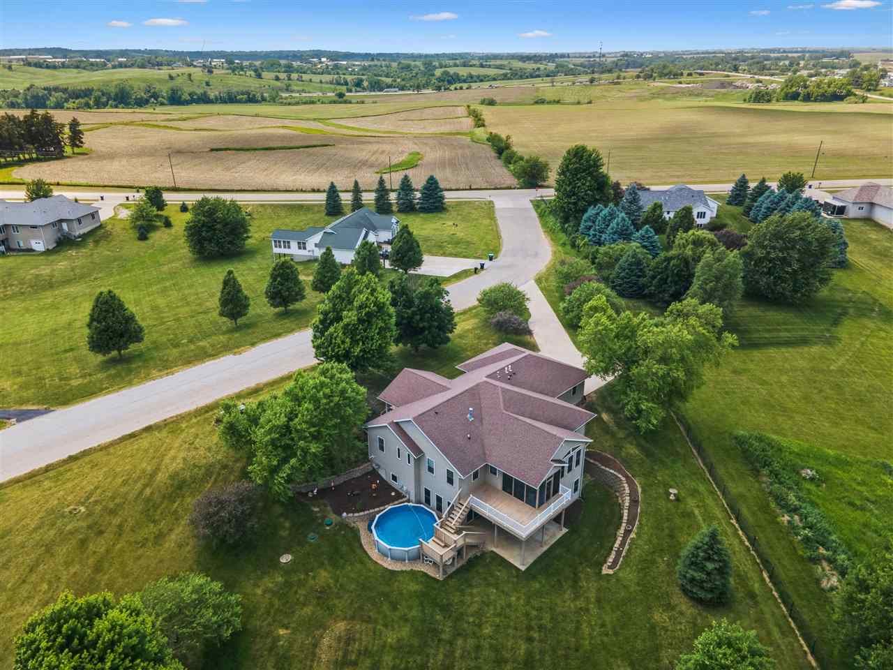 1253 Hillview Court NE Swisher IA 52338