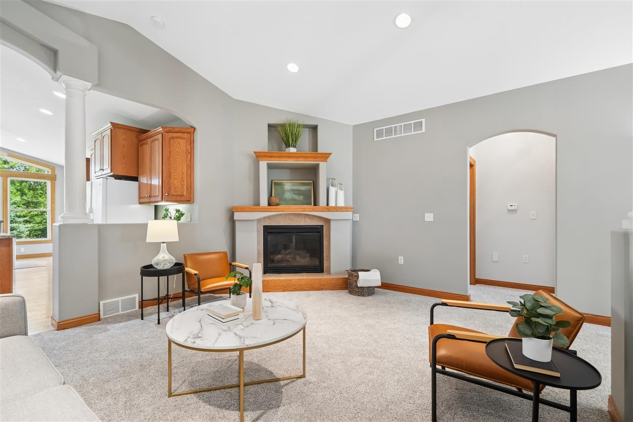1253 Hillview Court NE Swisher IA 52338
