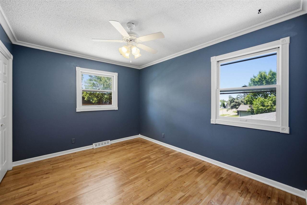 502 NE Crimson Drive Cedar Rapids IA 52402