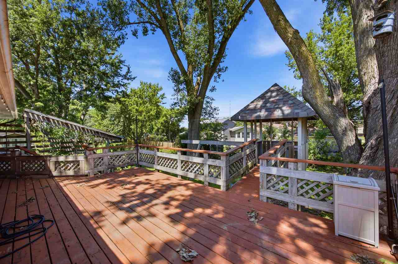 502 NE Crimson Drive Cedar Rapids IA 52402