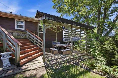 502 NE Crimson Drive Cedar Rapids IA 52402