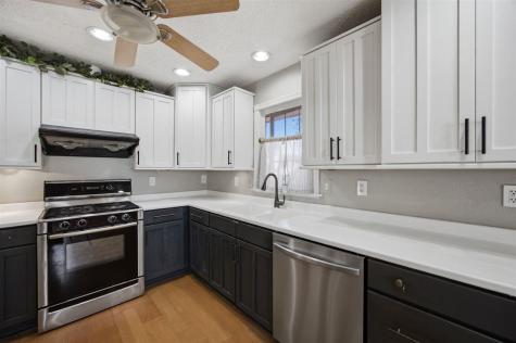 502 NE Crimson Drive Cedar Rapids IA 52402