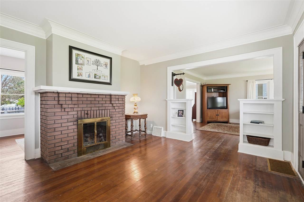 530 N Dubuque Street North Liberty IA 52317