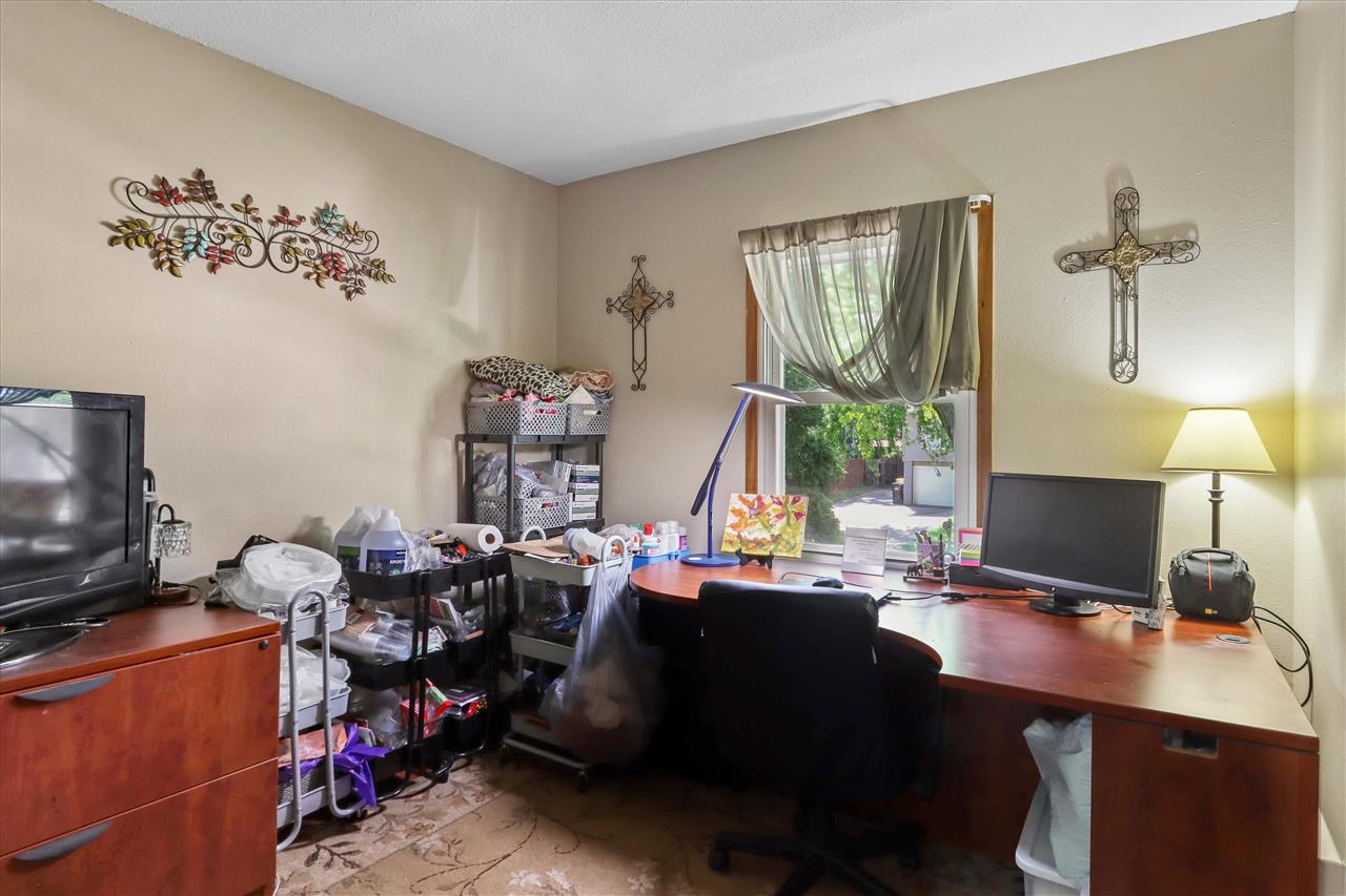 46 Regal Lane Iowa City IA 52240