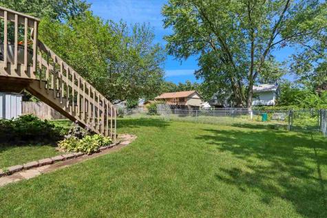 46 Regal Lane Iowa City IA 52240