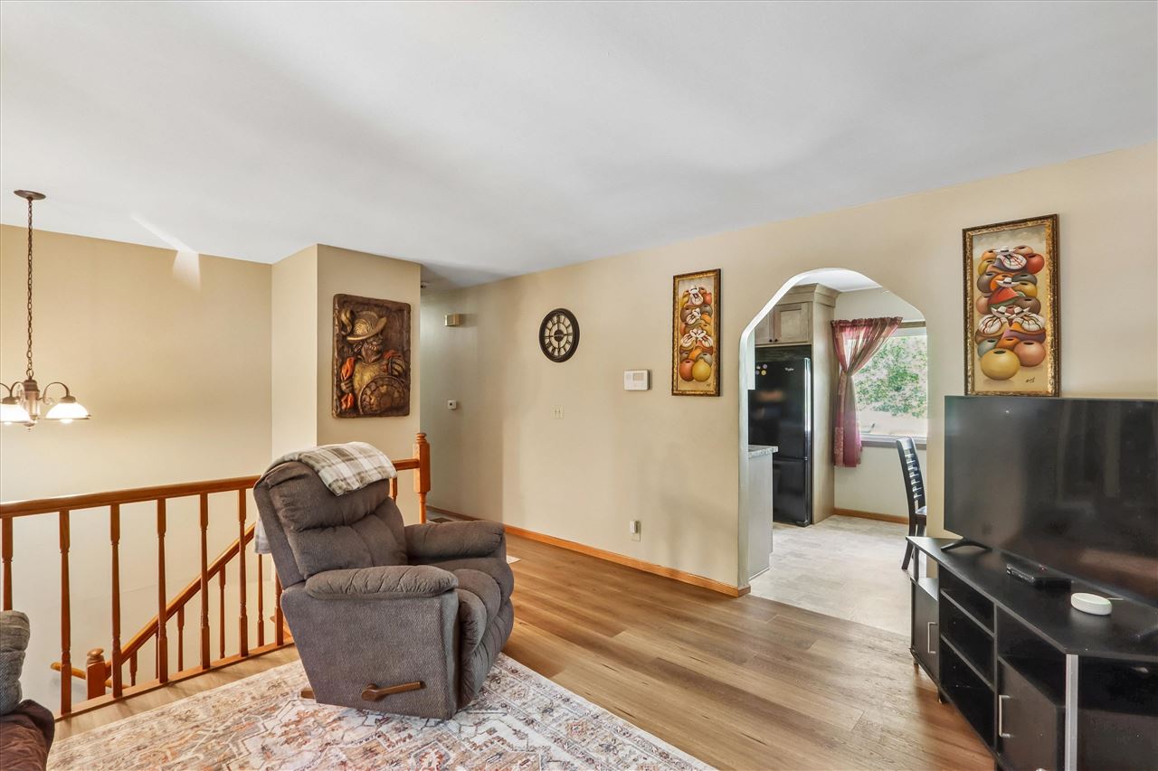 46 Regal Lane Iowa City IA 52240