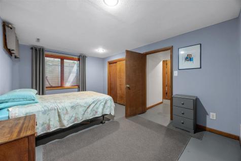 2406 Friendship Street Iowa City IA 52245