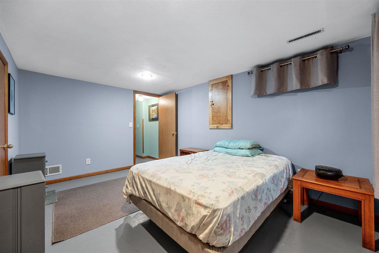 2406 Friendship Street Iowa City IA 52245