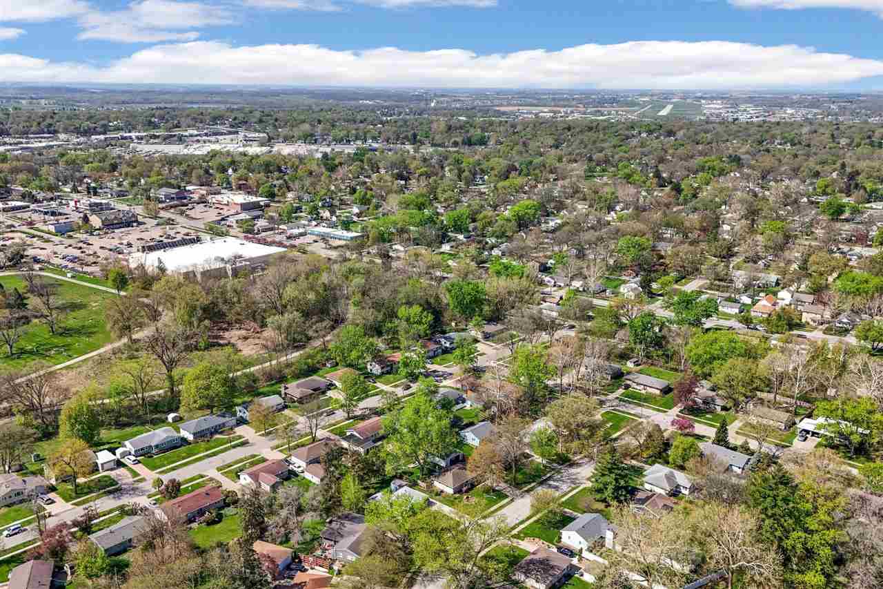 2406 Friendship Street Iowa City IA 52245