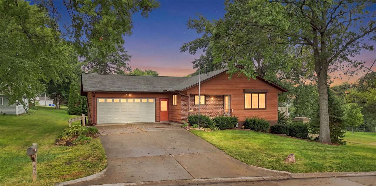 812 12th Street Kalona IA 52247