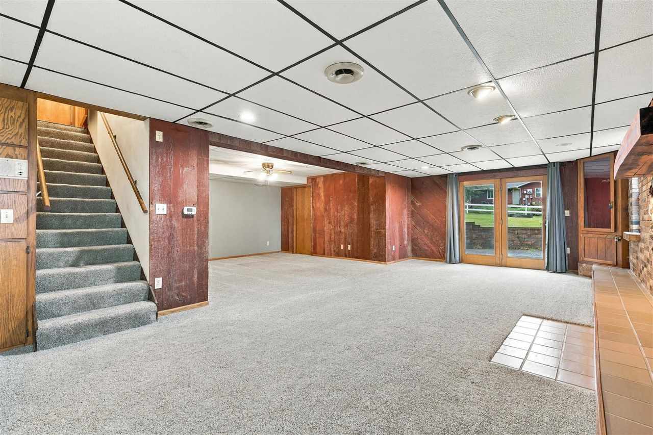812 12th Street Kalona IA 52247