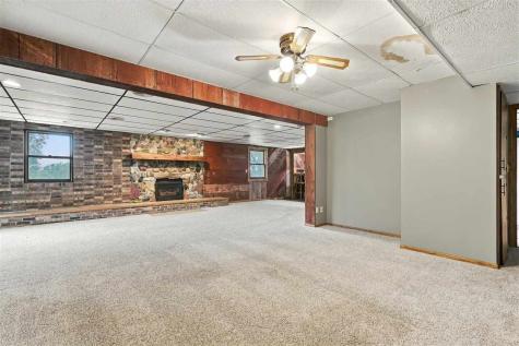 812 12th Street Kalona IA 52247