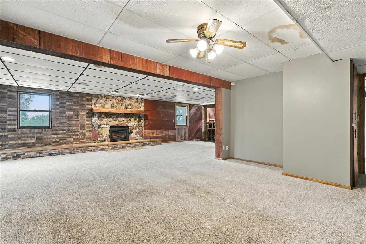 812 12th Street Kalona IA 52247