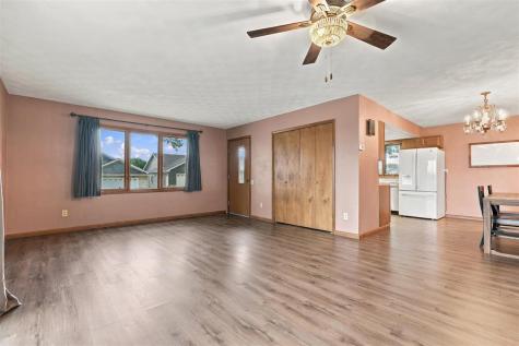 812 12th Street Kalona IA 52247