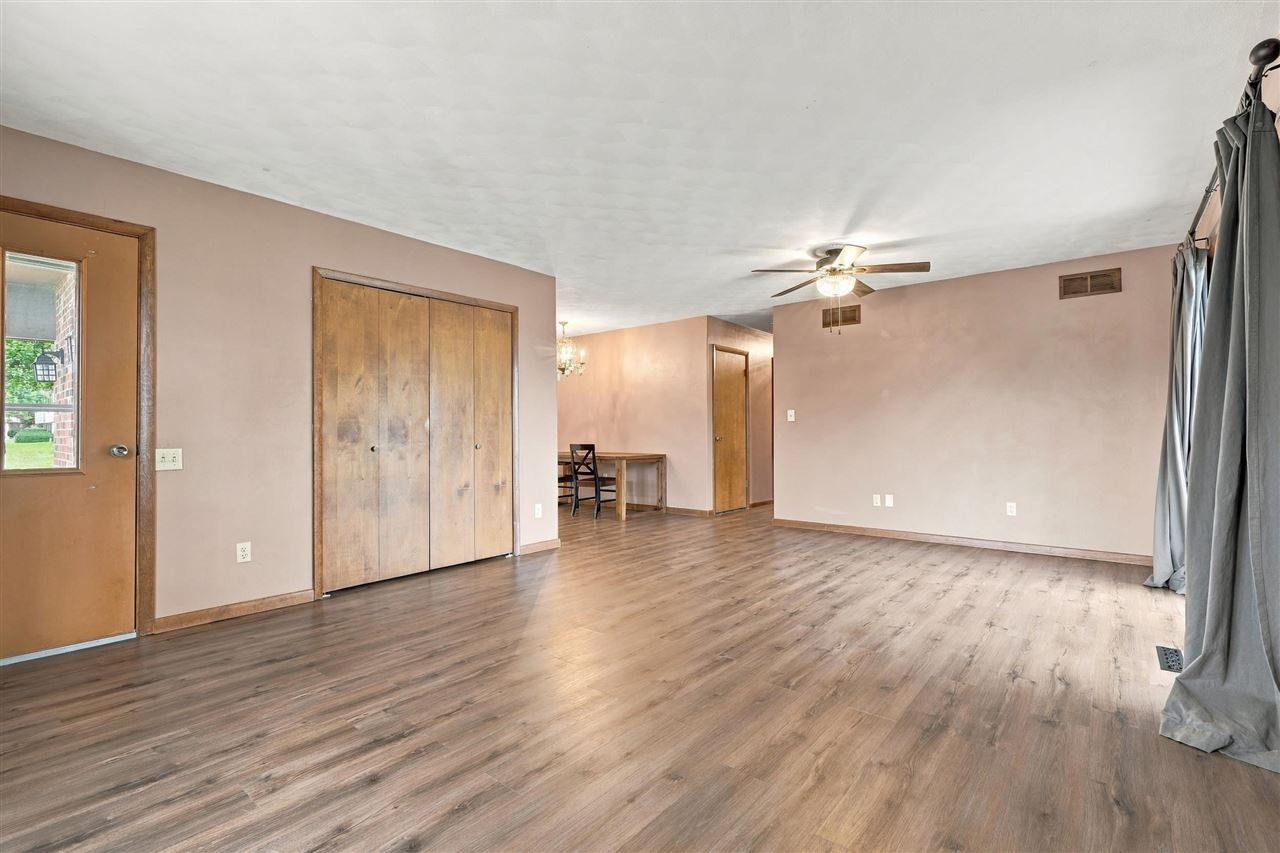 812 12th Street Kalona IA 52247