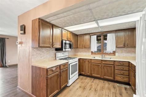 812 12th Street Kalona IA 52247
