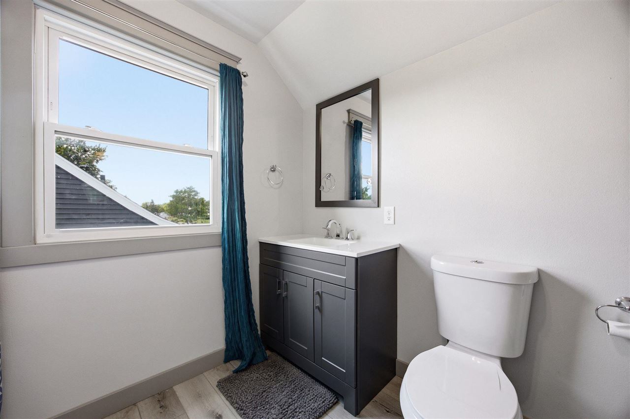 2739 Franklin Avenue NE Cedar Rapids IA 52402