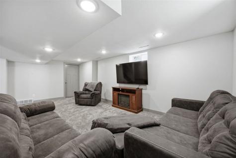2739 Franklin Avenue NE Cedar Rapids IA 52402