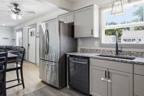 2739 Franklin Avenue NE Cedar Rapids IA 52402