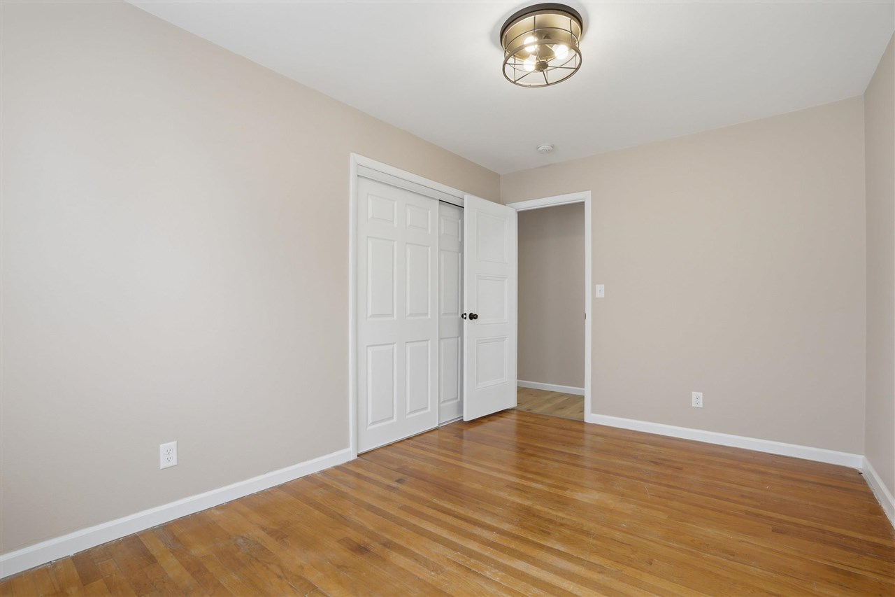 1009 E 2nd Street Washington IA 52353