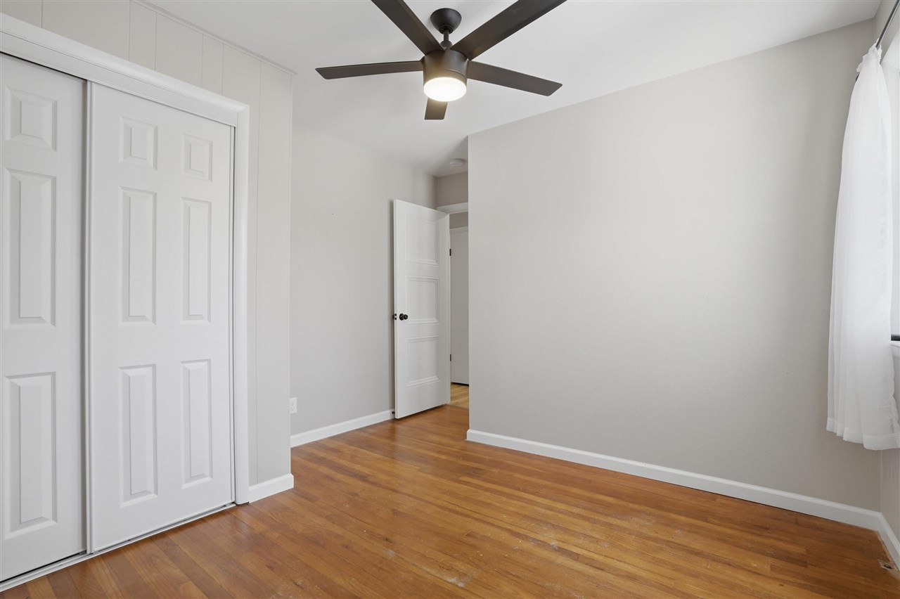 1009 E 2nd Street Washington IA 52353