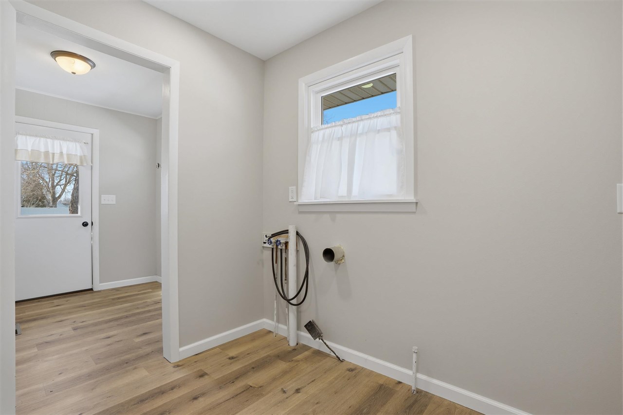 1009 E 2nd Street Washington IA 52353