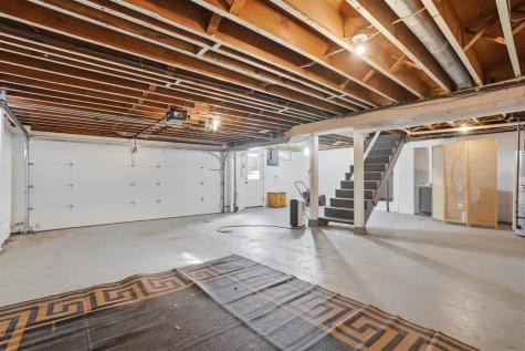 1009 E 2nd Street Washington IA 52353
