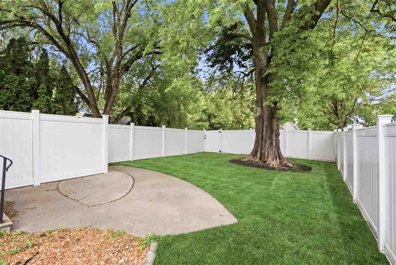 1009 E 2nd Street Washington IA 52353