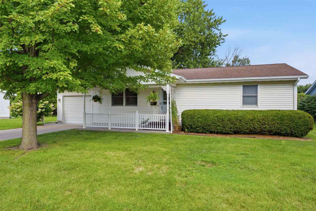 1406 N 2nd Avenue Washington IA 52353