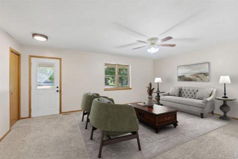 1406 N 2nd Avenue Washington IA 52353