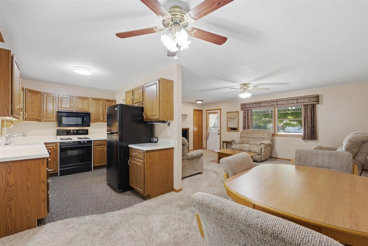 1406 N 2nd Avenue Washington IA 52353