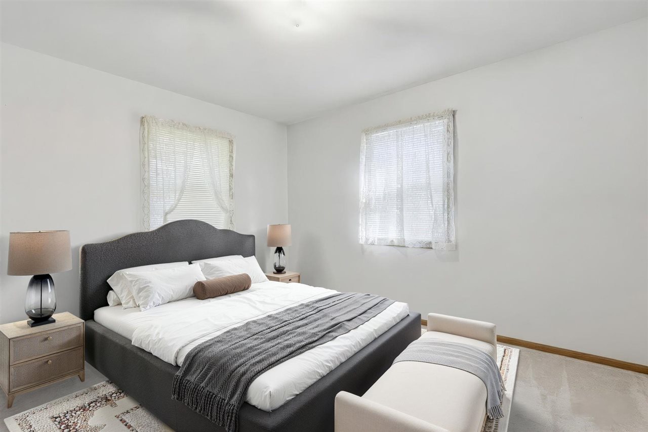 1406 N 2nd Avenue Washington IA 52353