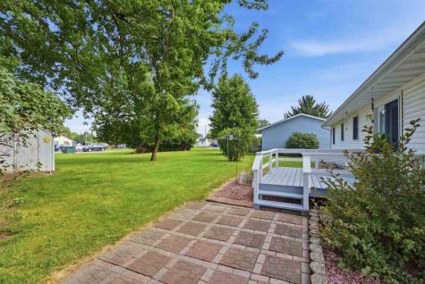 1406 N 2nd Avenue Washington IA 52353