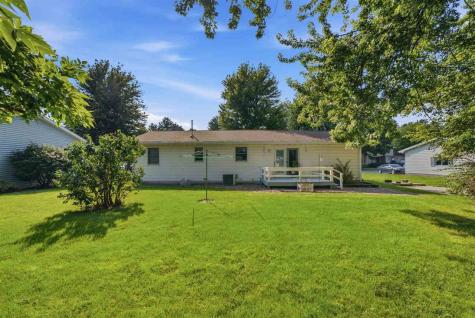 1406 N 2nd Avenue Washington IA 52353