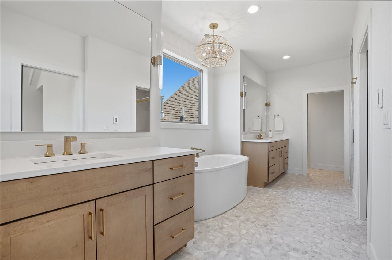 411 Macbride Trail Solon IA 52333