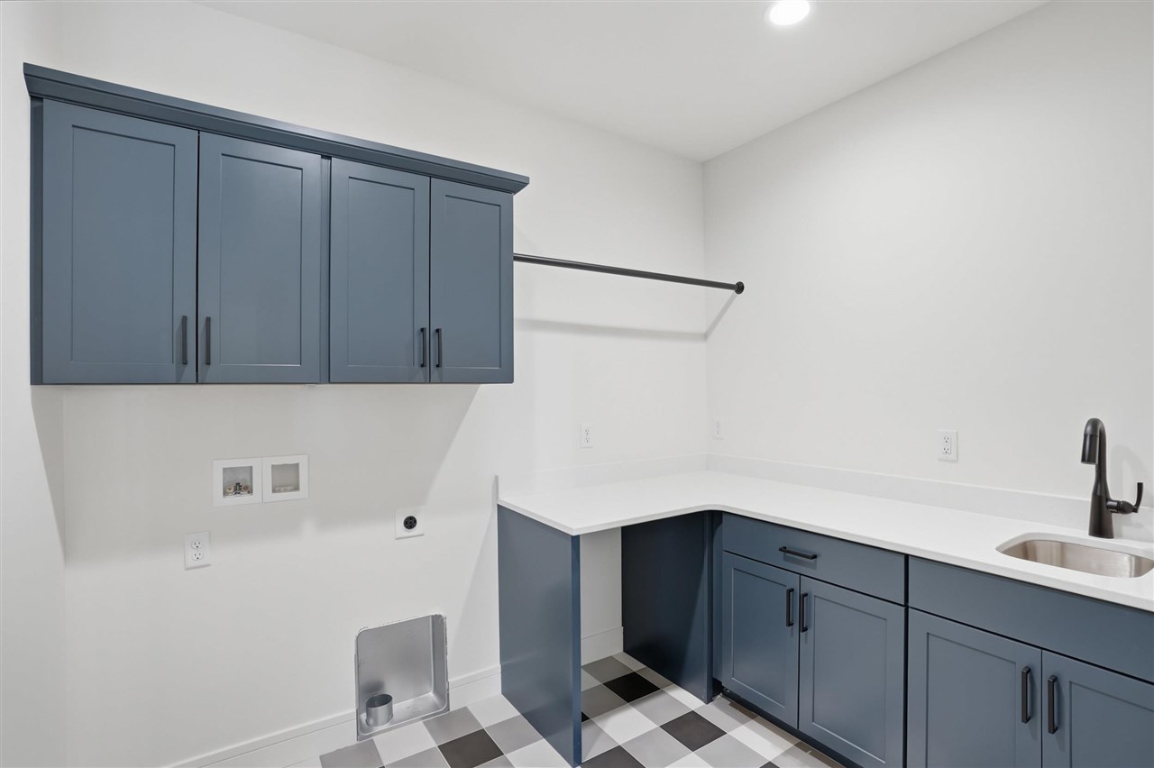 411 Macbride Trail Solon IA 52333