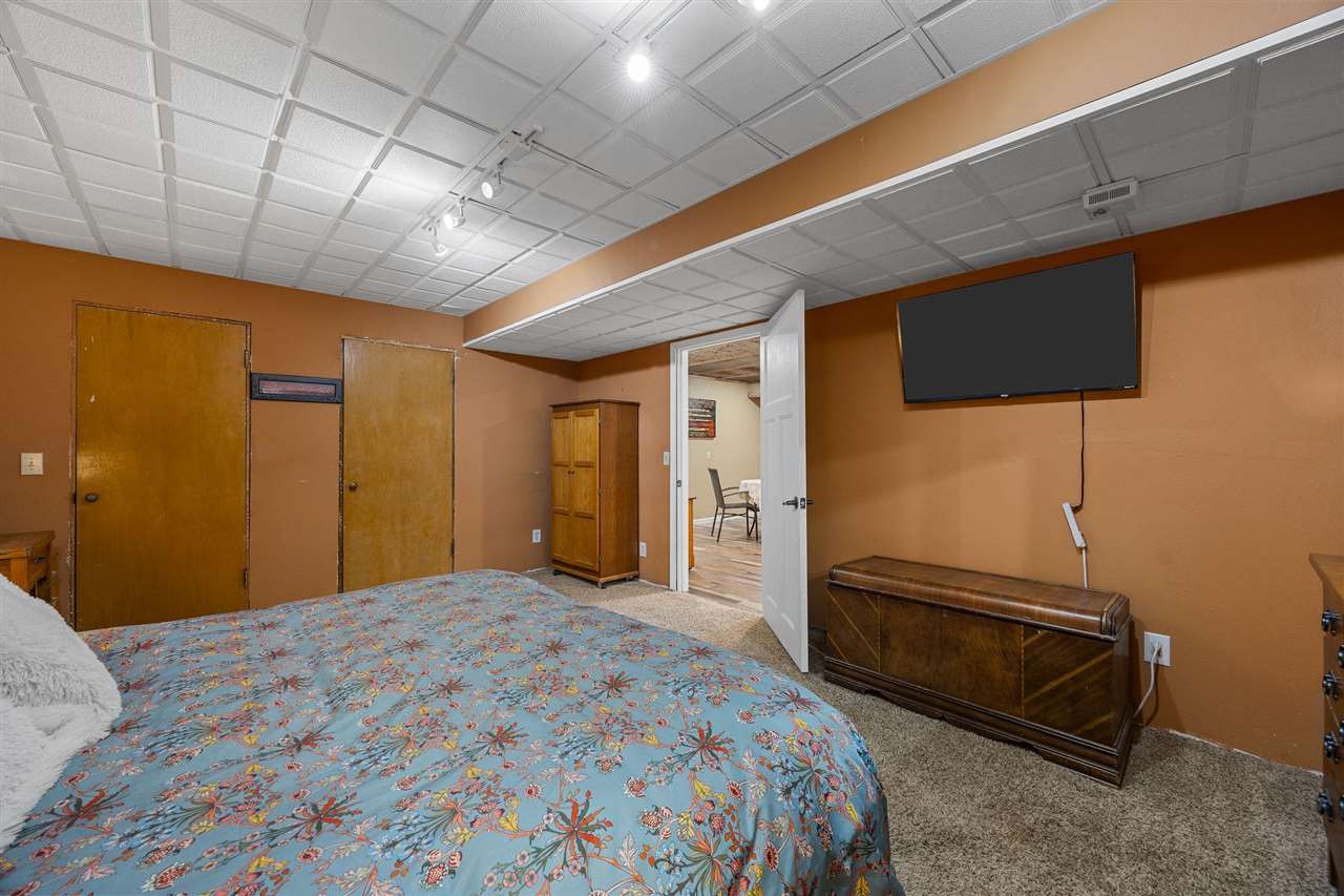 168 290th Street West Branch IA 52358