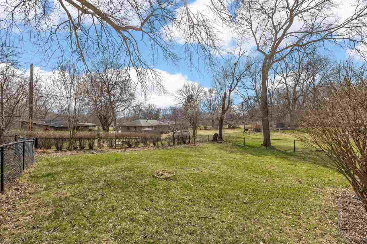 2723 E Court Street Iowa City IA 52245