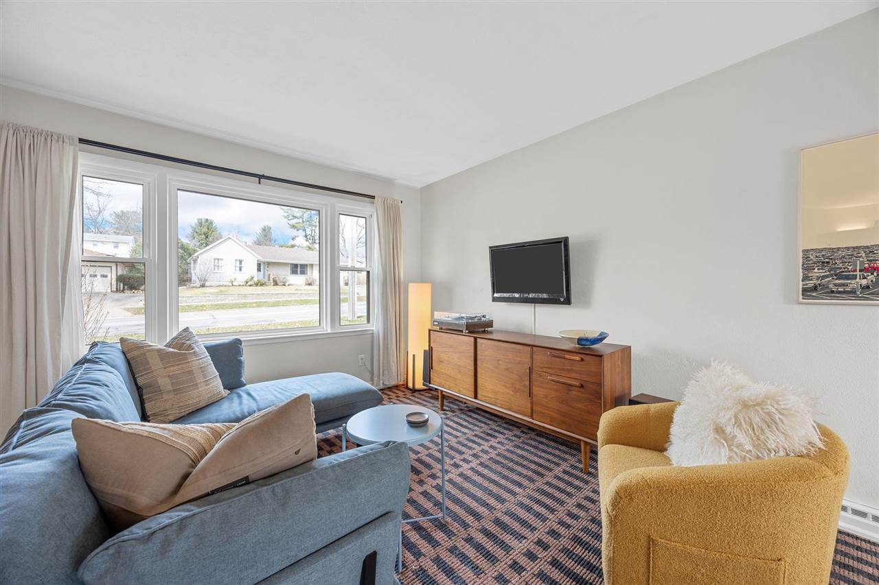 2723 E Court Street Iowa City IA 52245