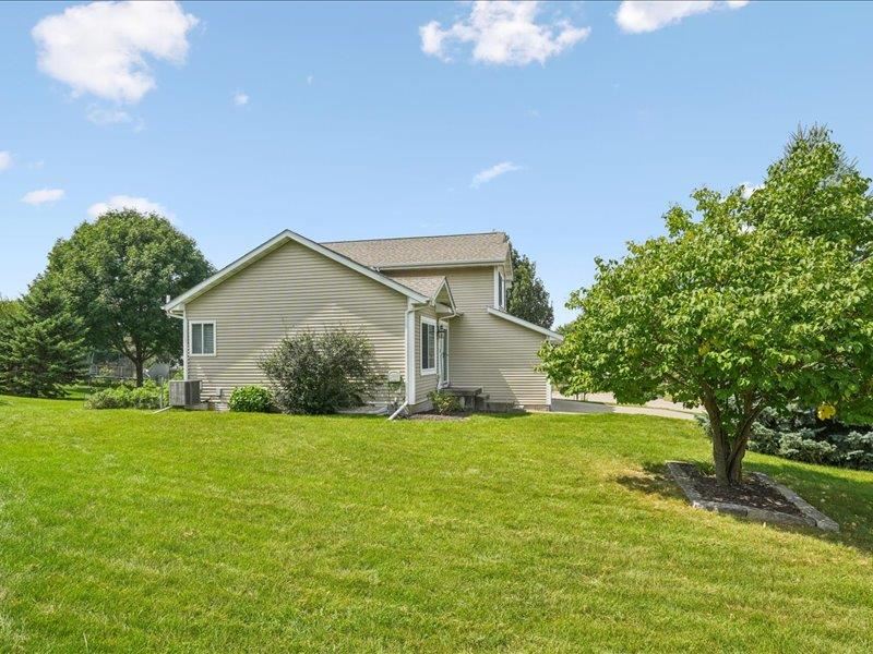 1348 Woolridge Drive Coralville IA 52241