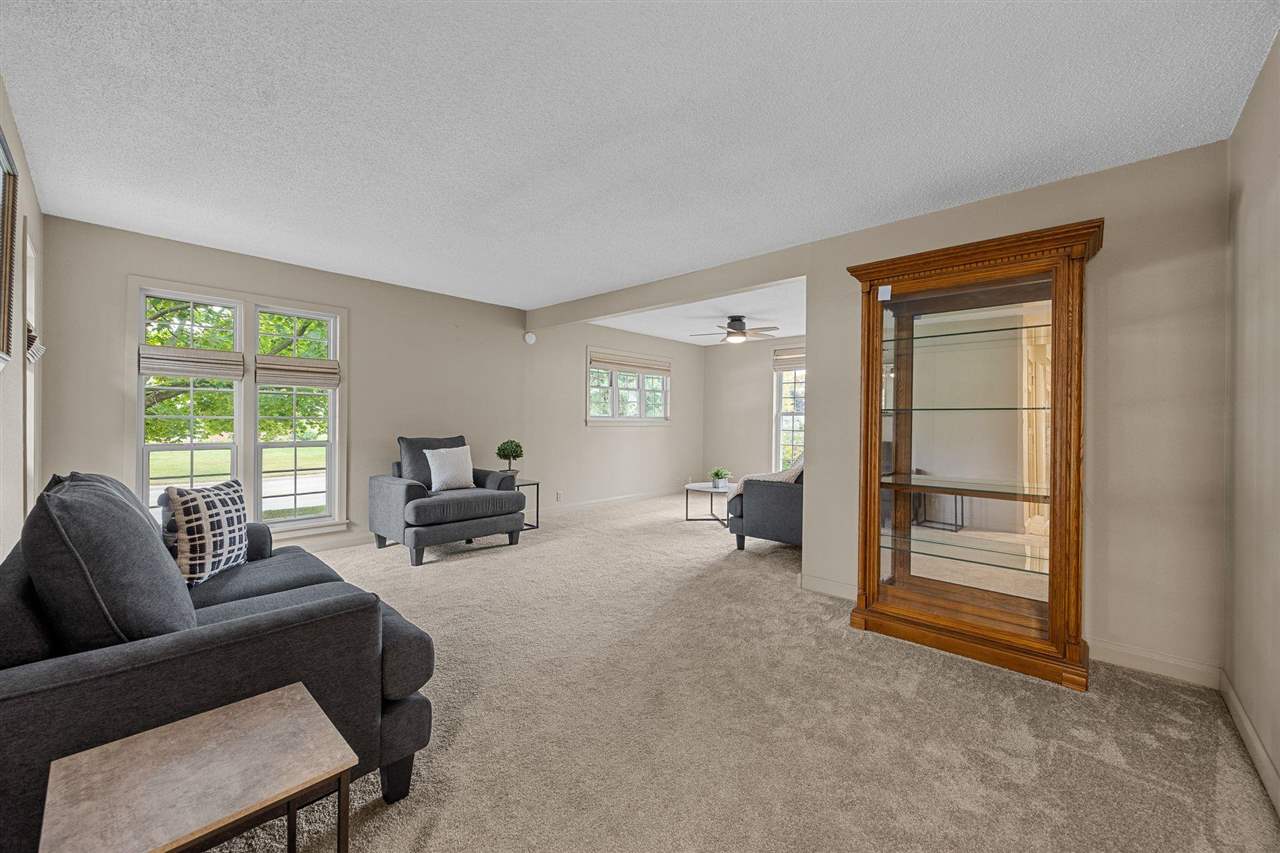 1108 E 3rd Street Anamosa IA 52205