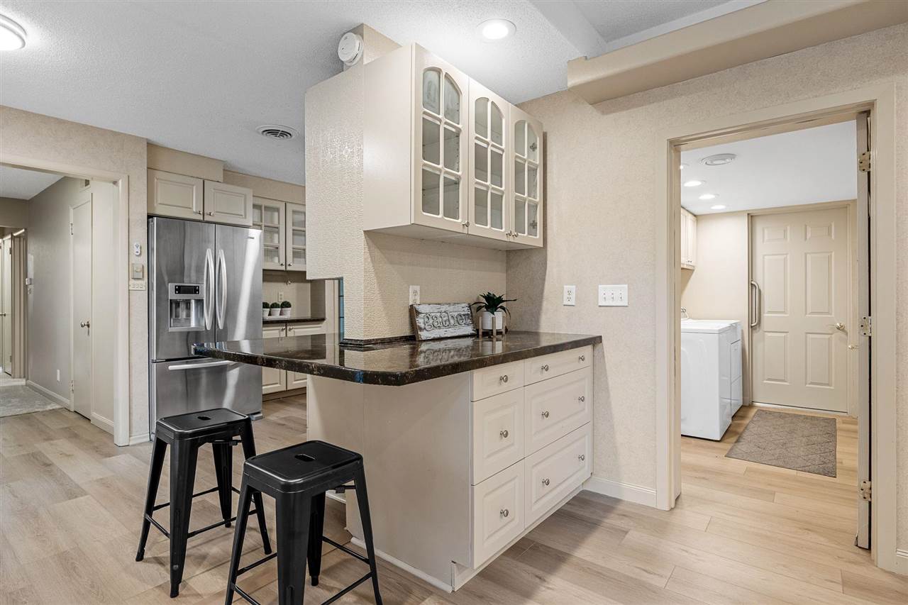 1108 E 3rd Street Anamosa IA 52205