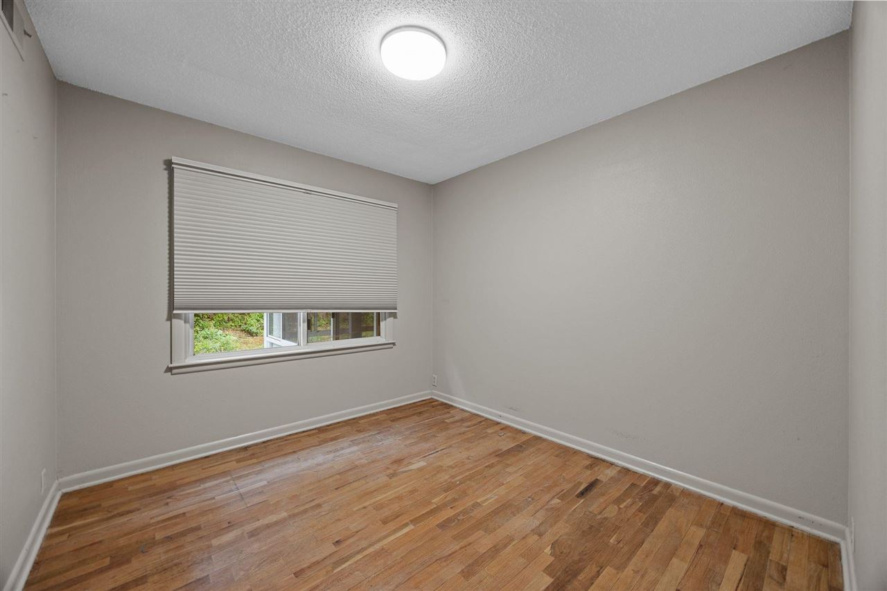 1108 E 3rd Street Anamosa IA 52205