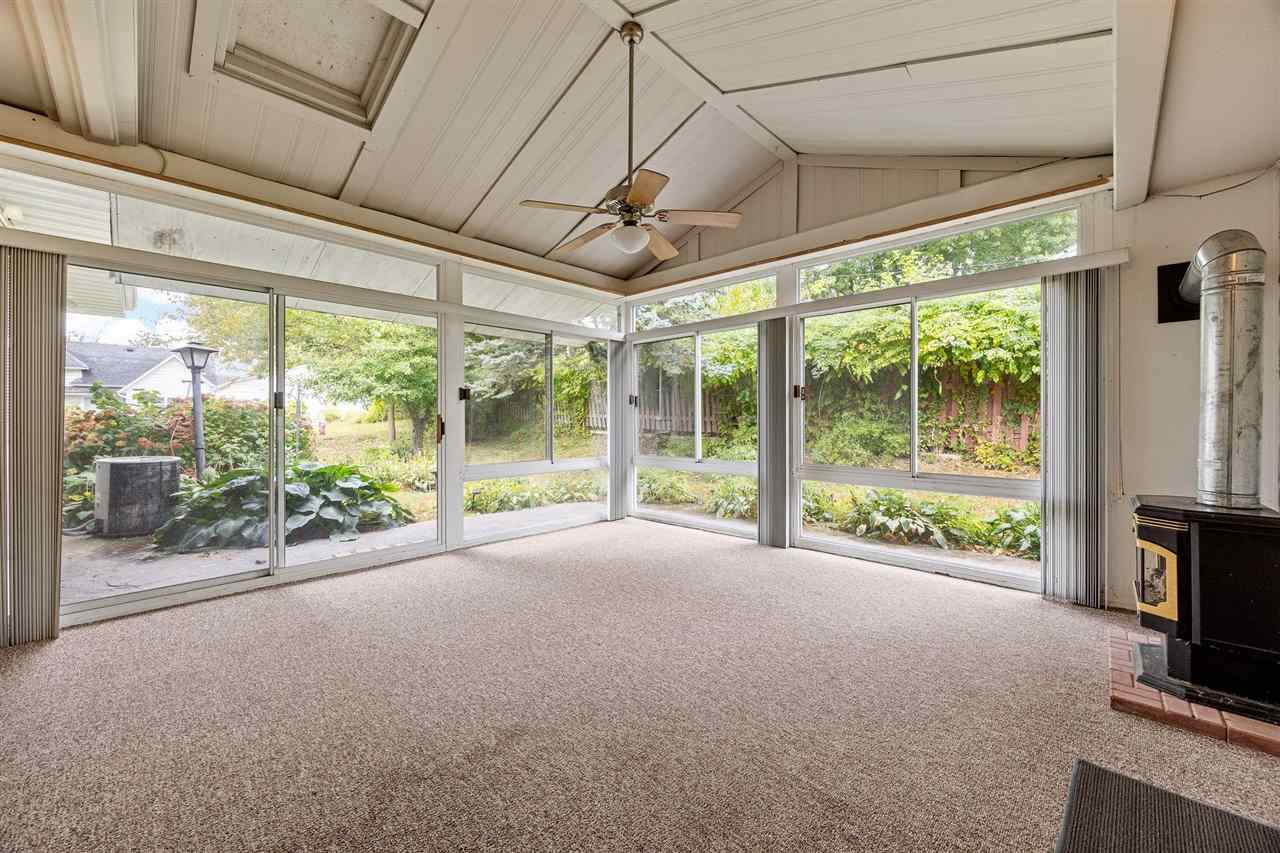 1108 E 3rd Street Anamosa IA 52205